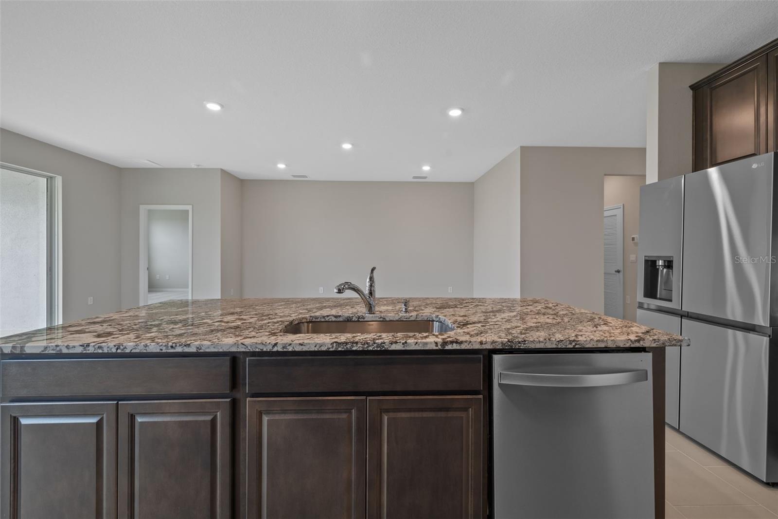 32003 CONCHSHELL SAIL ST, WESLEY CHAPEL, FL, 33545