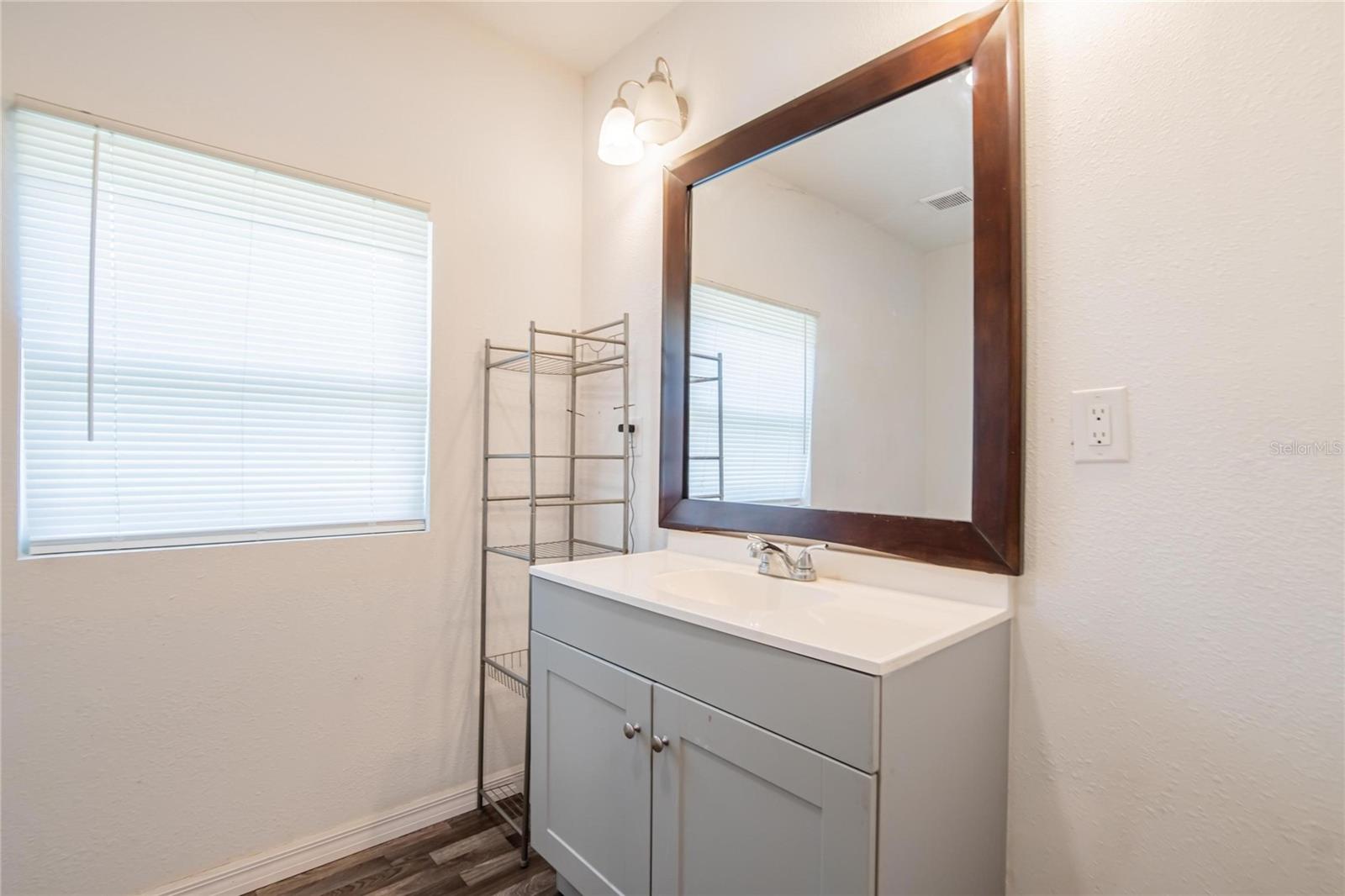 1404 E FRANCES AVE, PLANT CITY, FL, 33563
