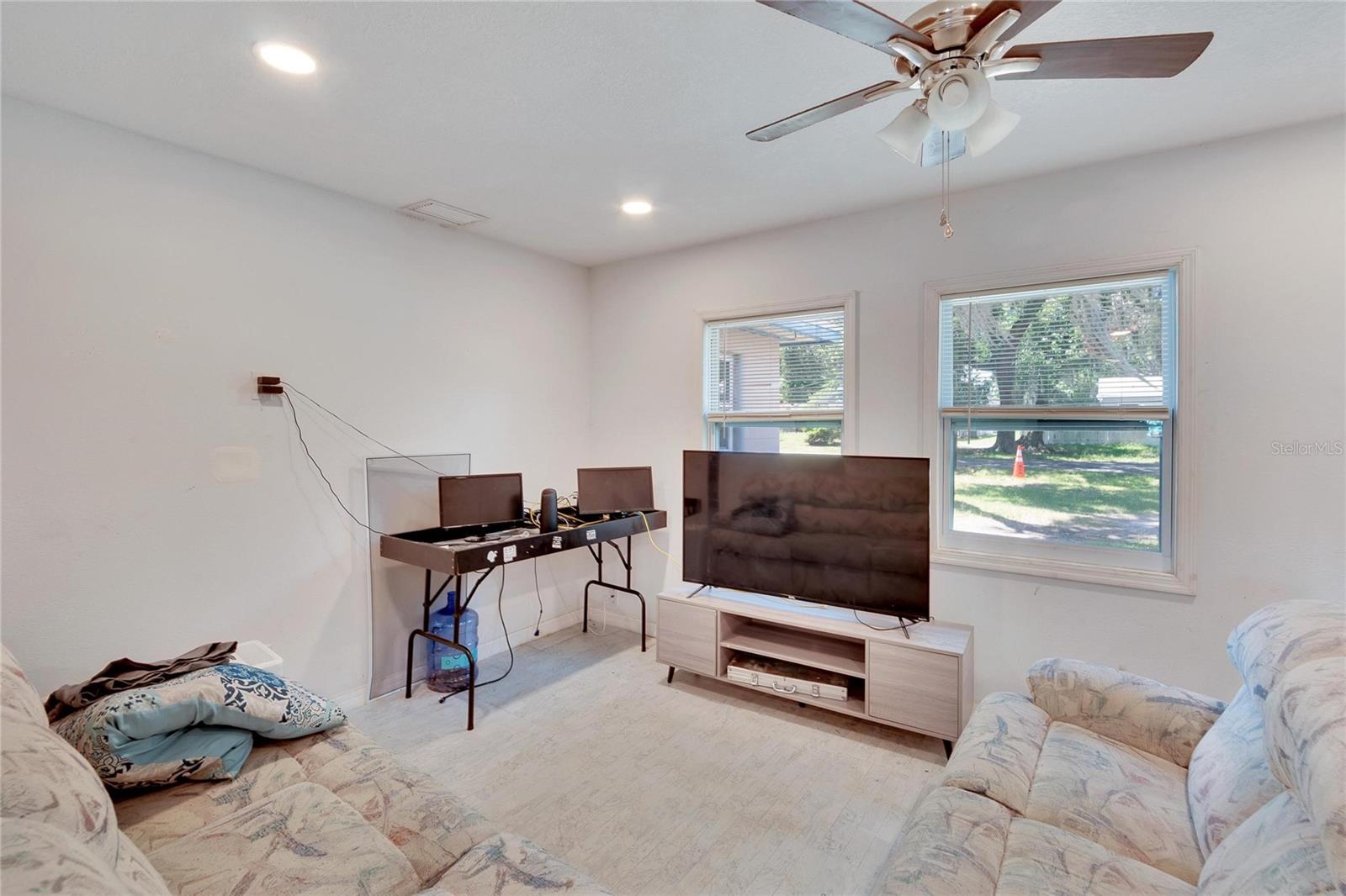 1404 E FRANCES AVE, PLANT CITY, FL, 33563