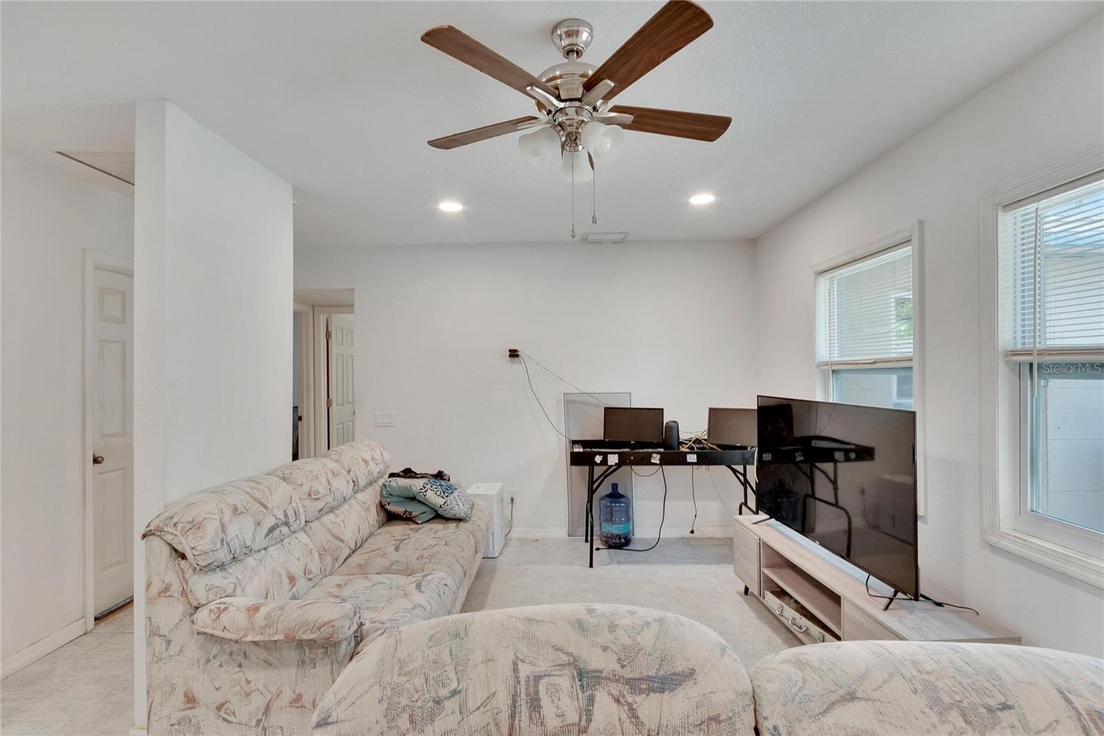 1404 E FRANCES AVE, PLANT CITY, FL, 33563
