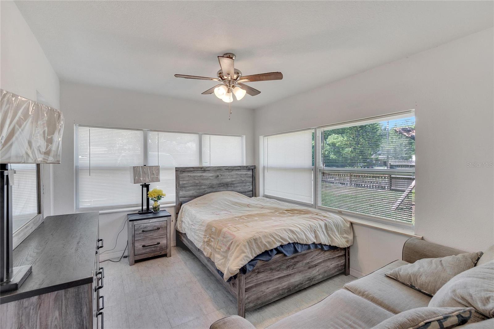 1404 E FRANCES AVE, PLANT CITY, FL, 33563