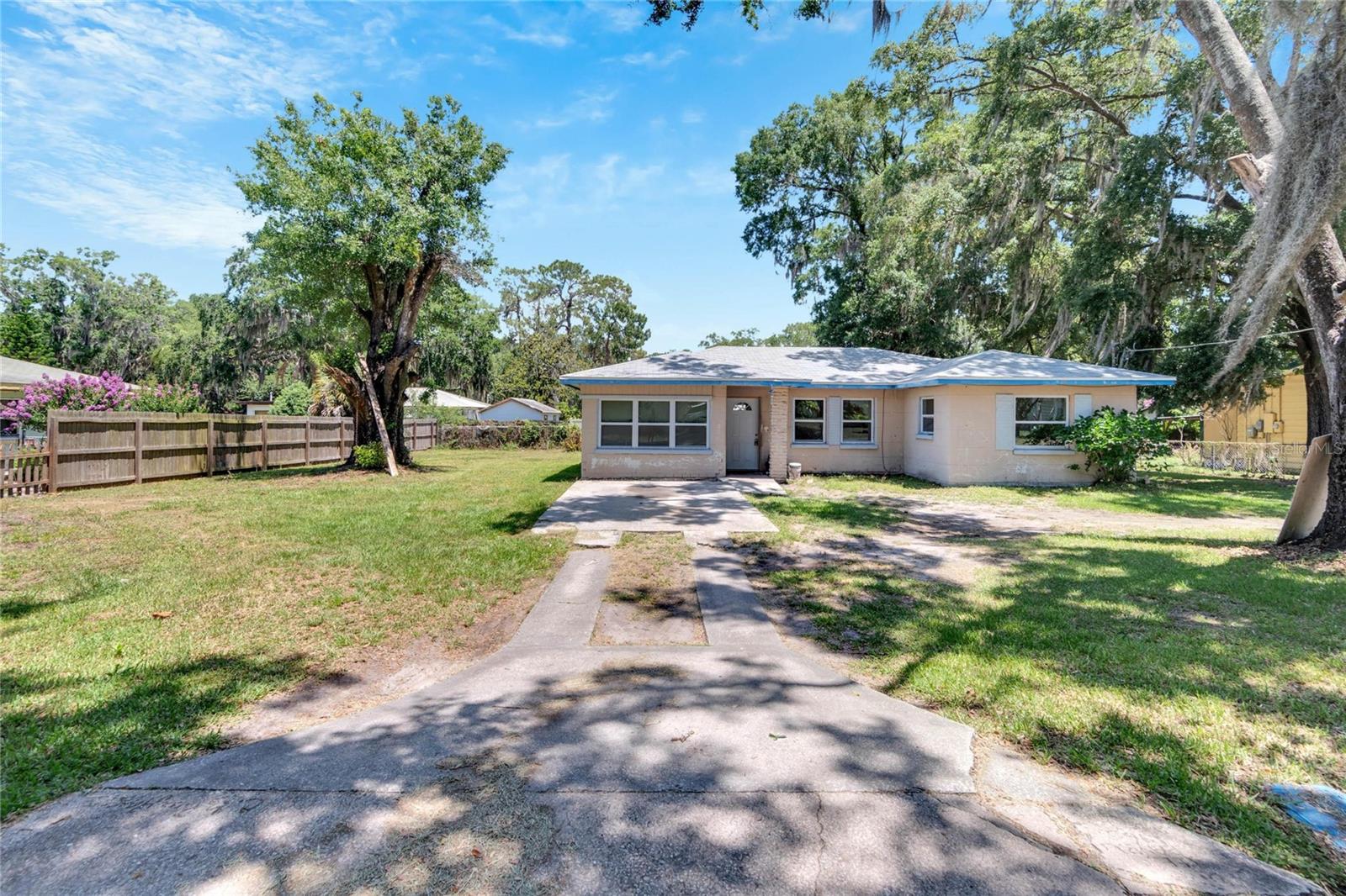 1404 E FRANCES AVE, PLANT CITY, FL, 33563