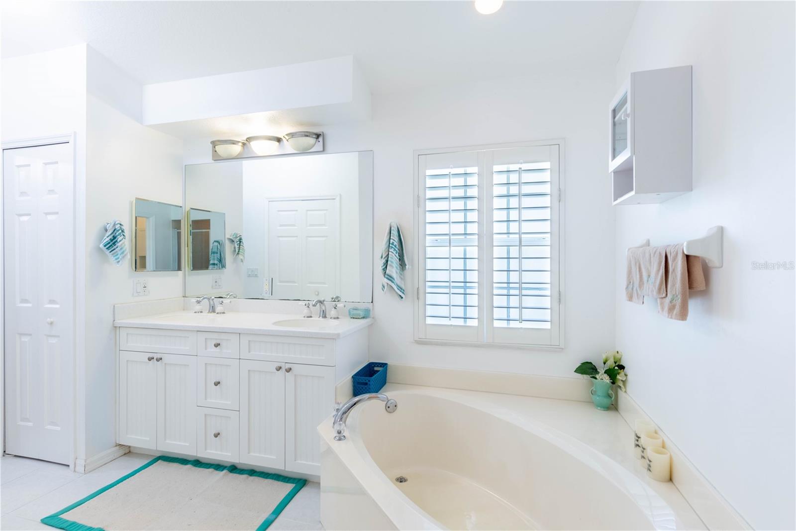 430 SHADY HOLLOW BLVD E, NAPLES, FL, 34120