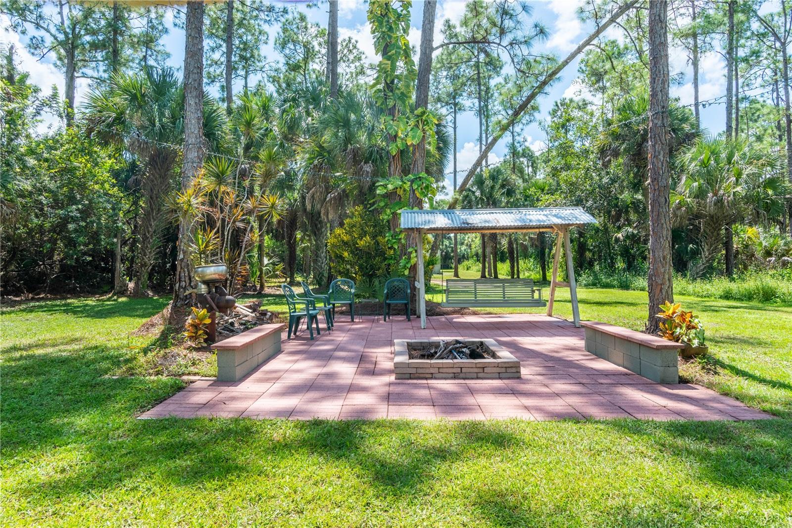 430 SHADY HOLLOW BLVD E, NAPLES, FL, 34120