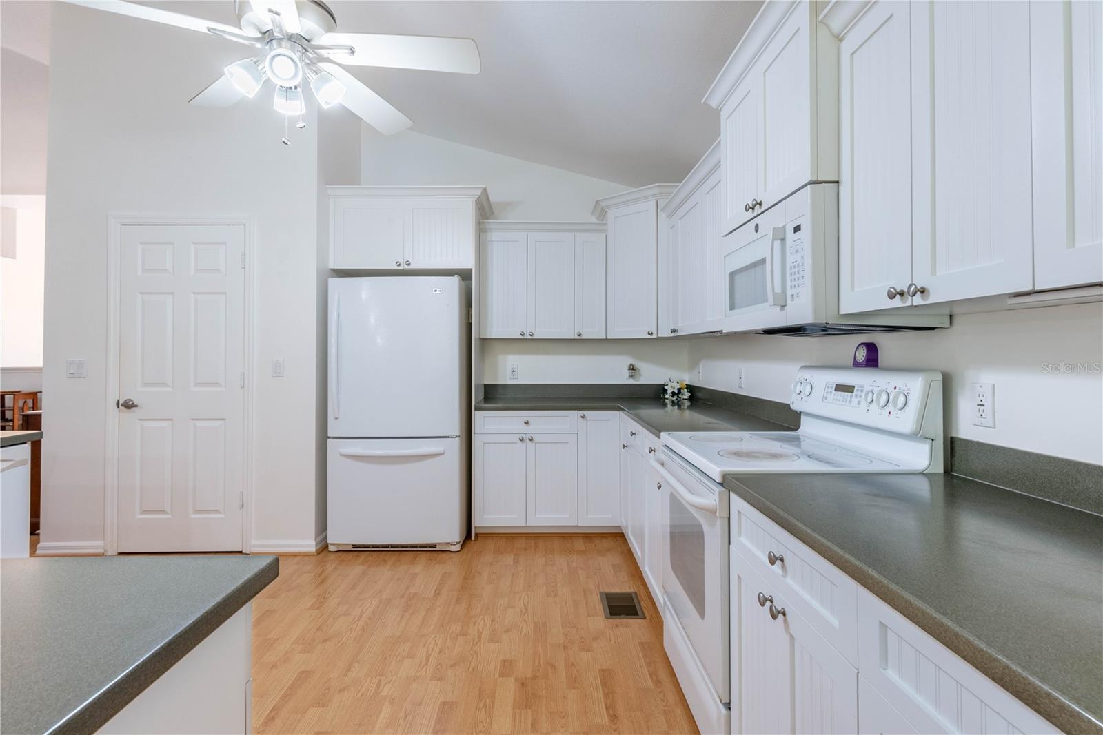 430 SHADY HOLLOW BLVD E, NAPLES, FL, 34120