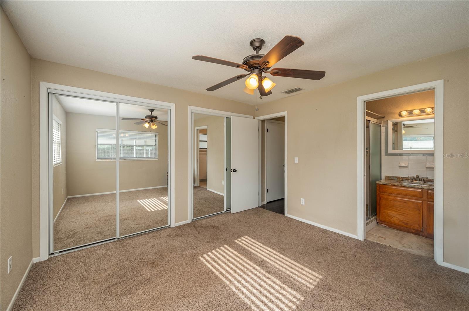 251 LAKE HOWARD DR SW, WINTER HAVEN, FL, 33880