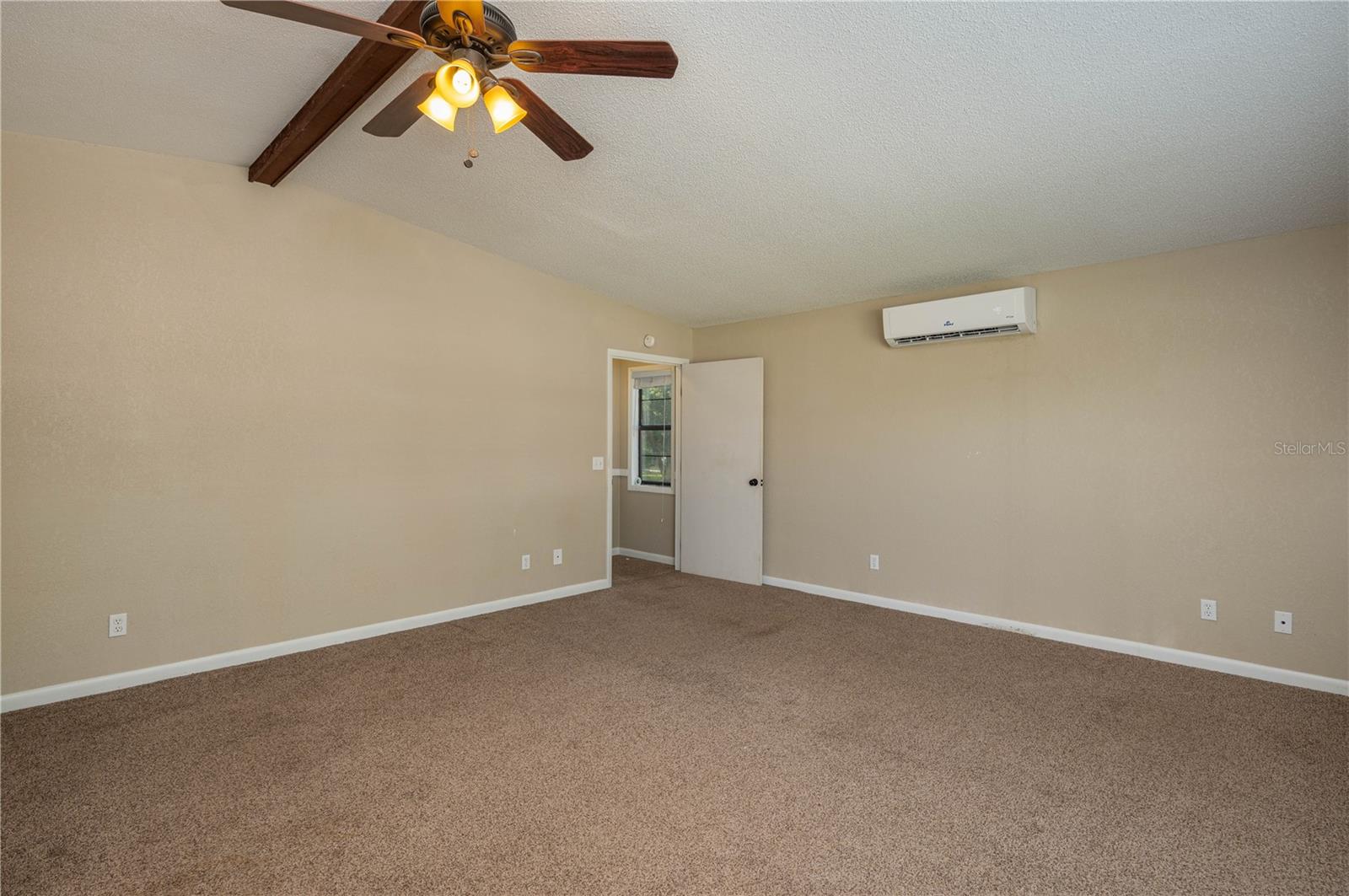 251 LAKE HOWARD DR SW, WINTER HAVEN, FL, 33880
