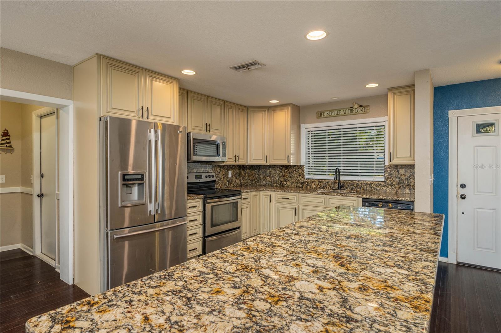 251 LAKE HOWARD DR SW, WINTER HAVEN, FL, 33880