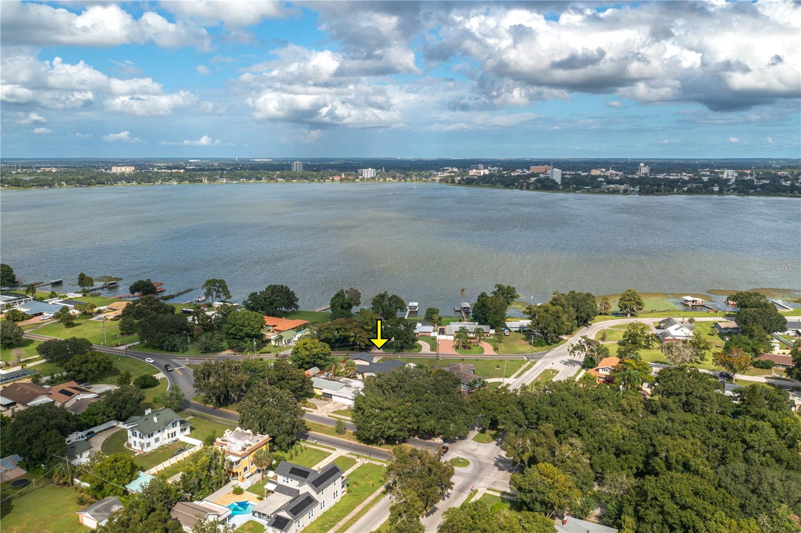 251 LAKE HOWARD DR SW, WINTER HAVEN, FL, 33880