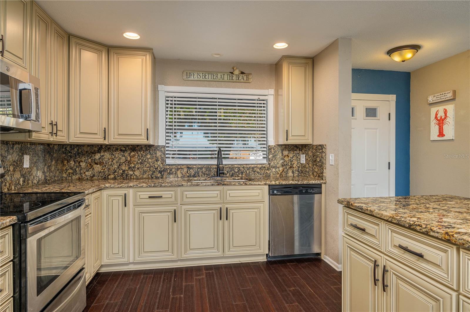 251 LAKE HOWARD DR SW, WINTER HAVEN, FL, 33880