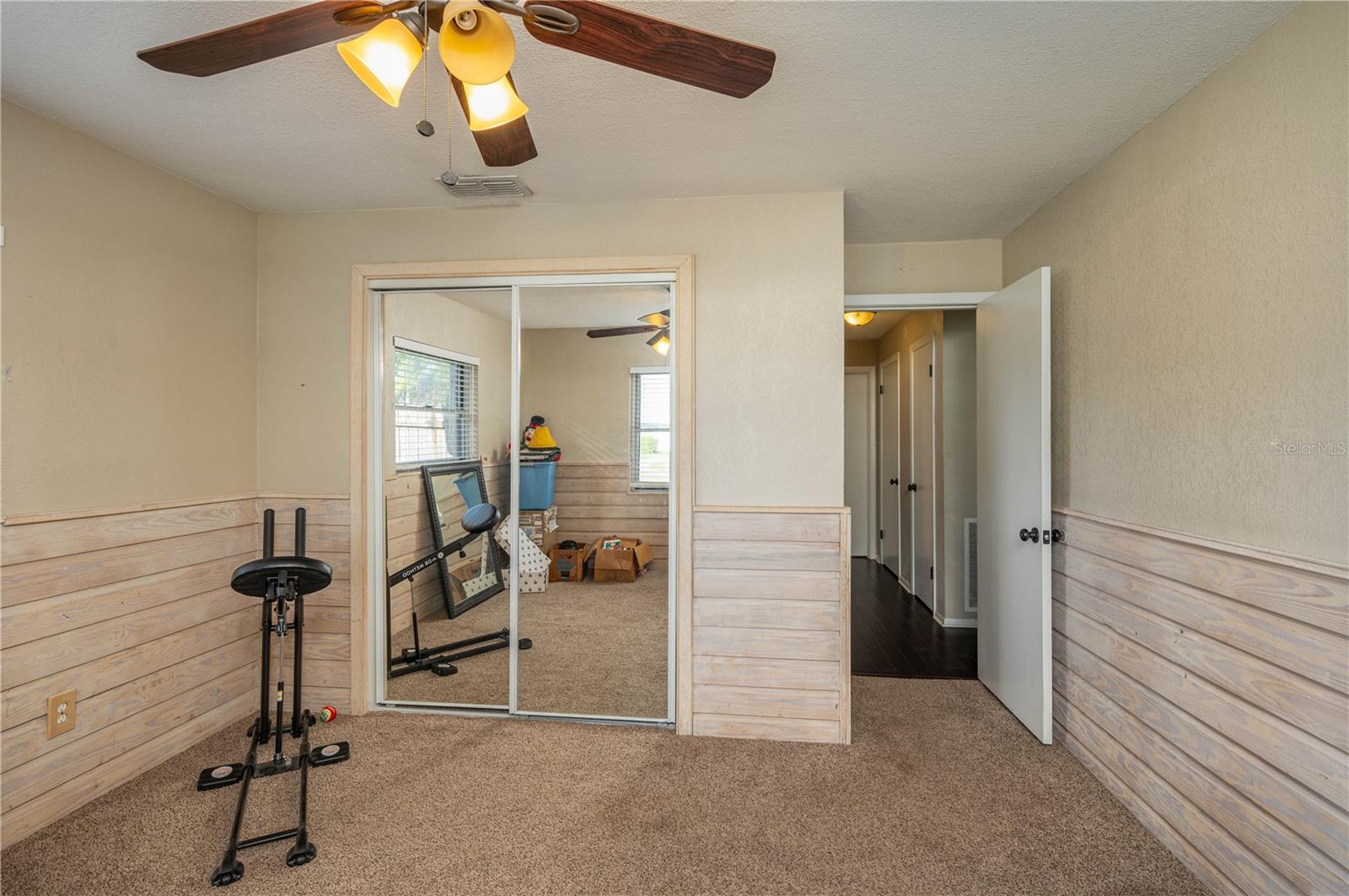 251 LAKE HOWARD DR SW, WINTER HAVEN, FL, 33880