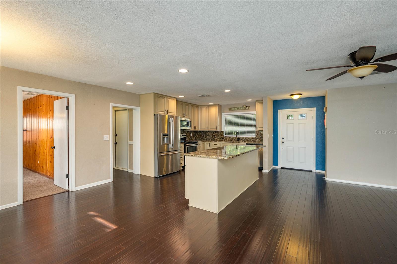 251 LAKE HOWARD DR SW, WINTER HAVEN, FL, 33880