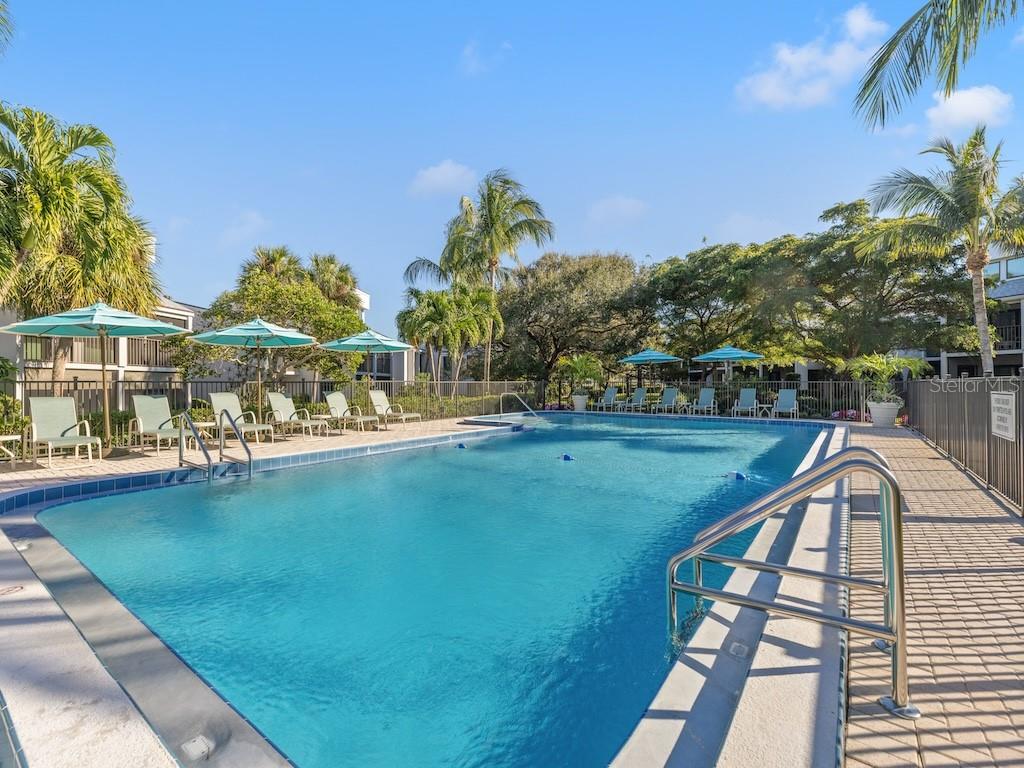 2165 GALLEON DR #H-4, VERO BEACH, FL, 32963