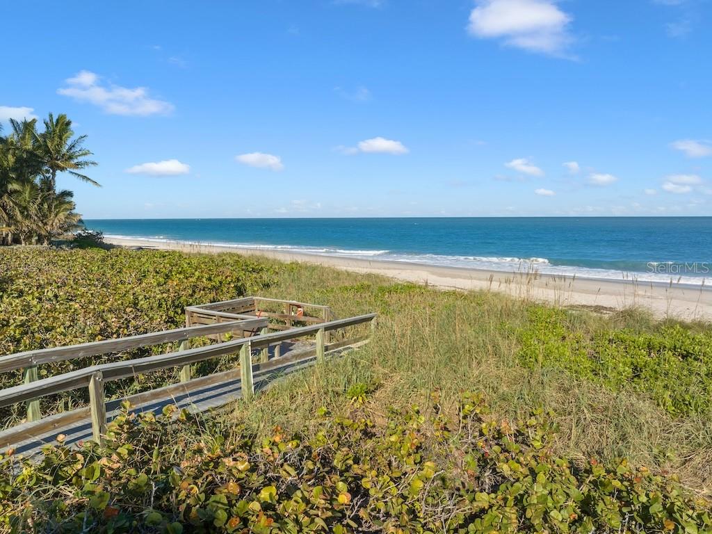 2165 GALLEON DR #H-4, VERO BEACH, FL, 32963