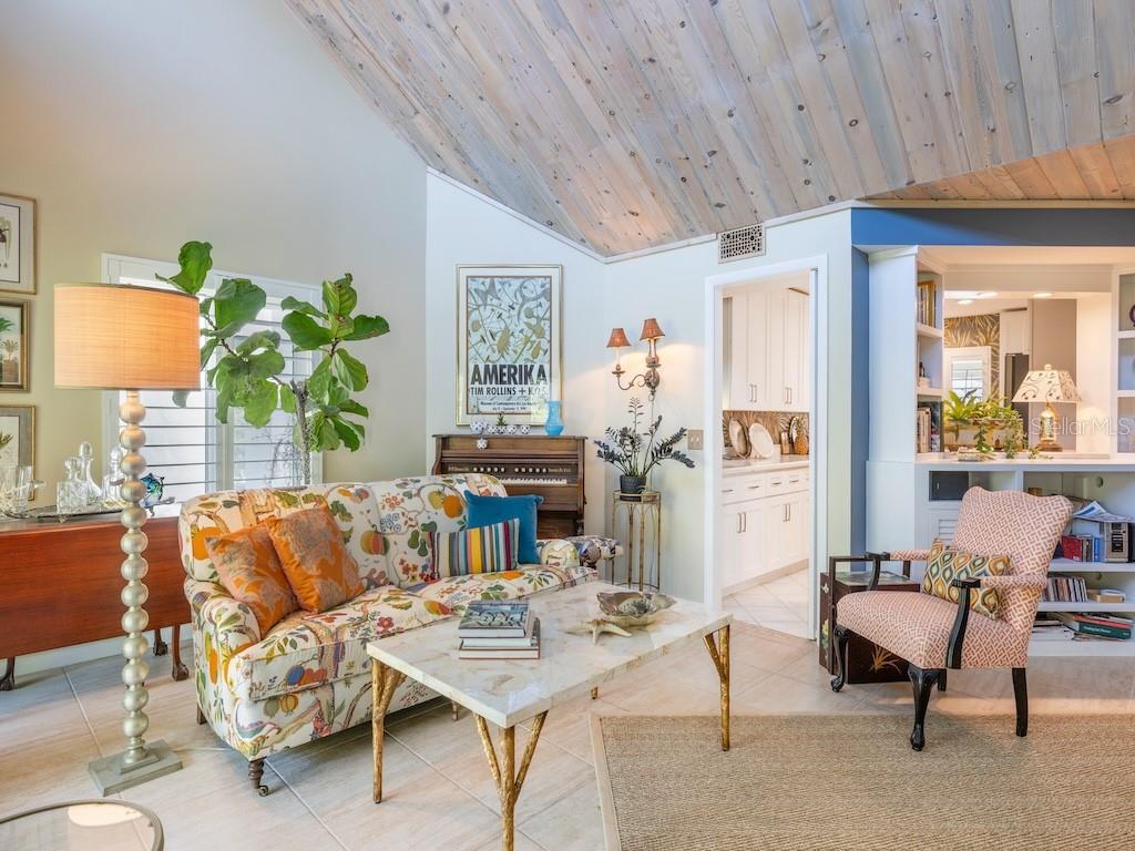 2165 GALLEON DR #H-4, VERO BEACH, FL, 32963