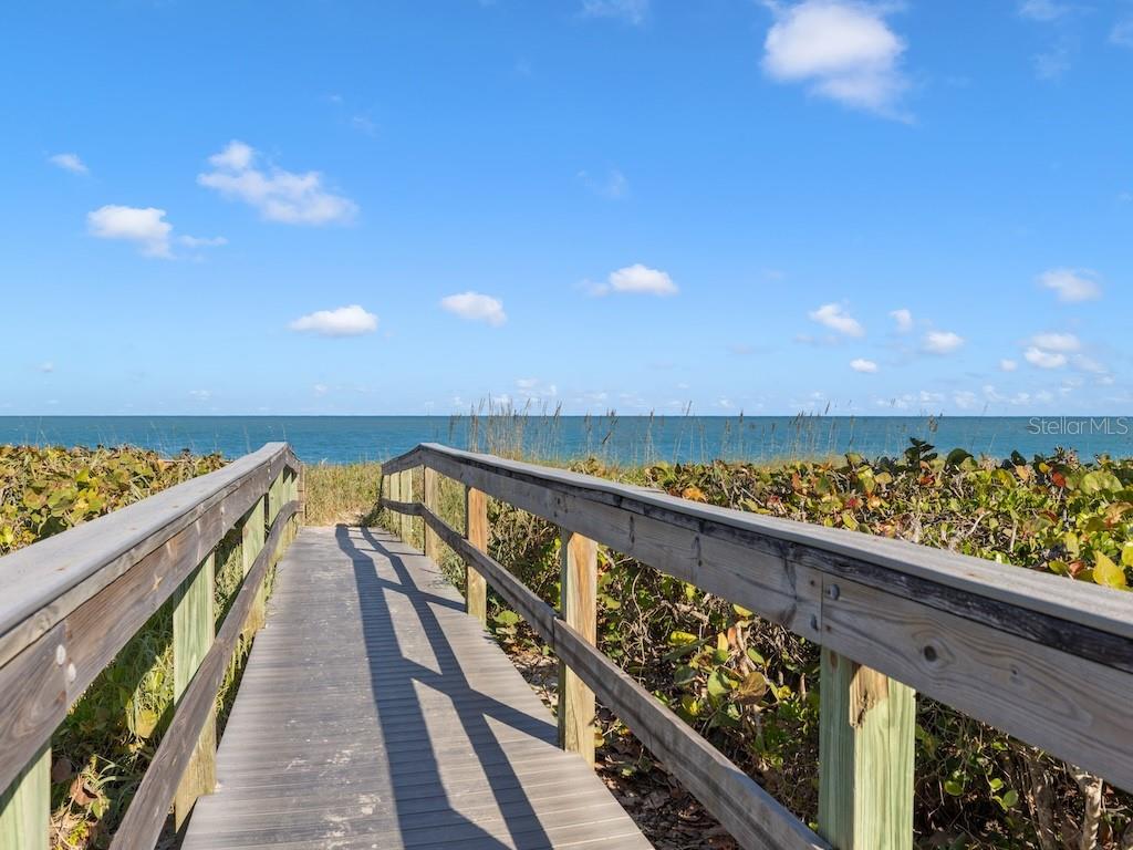 2165 GALLEON DR #H-4, VERO BEACH, FL, 32963