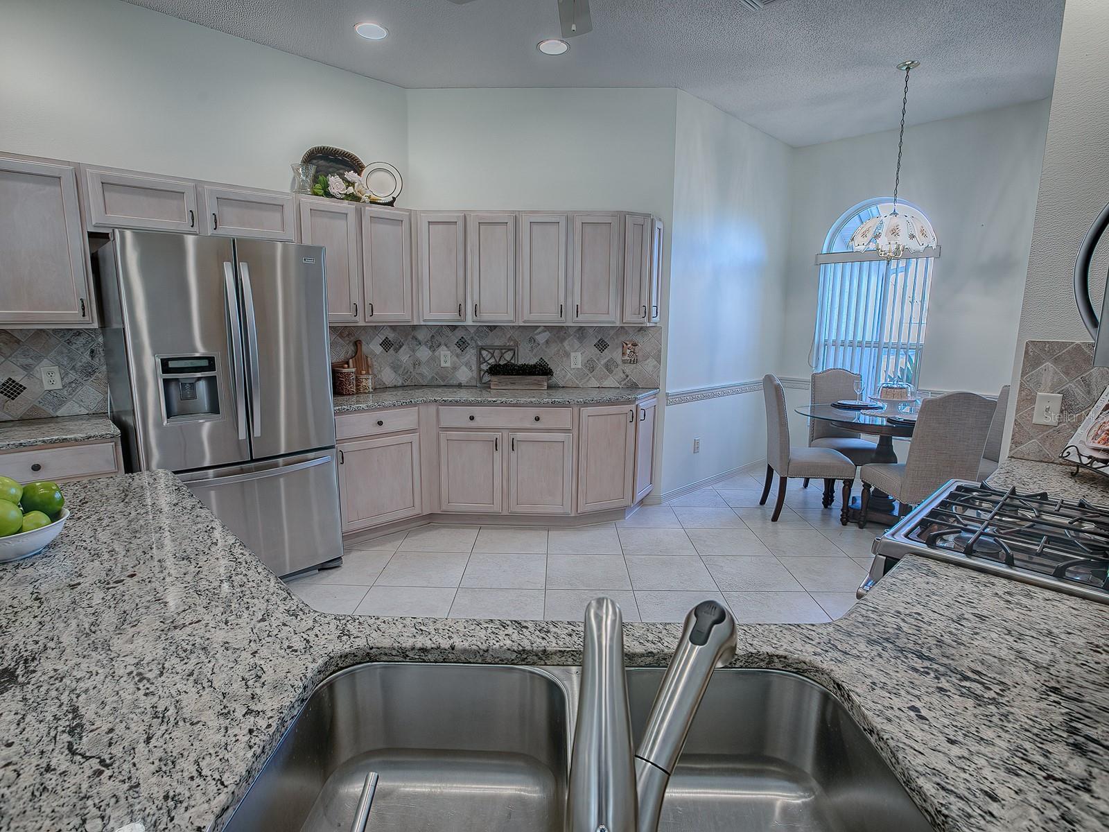 1302 OPORTO DR, THE VILLAGES, FL, 32162