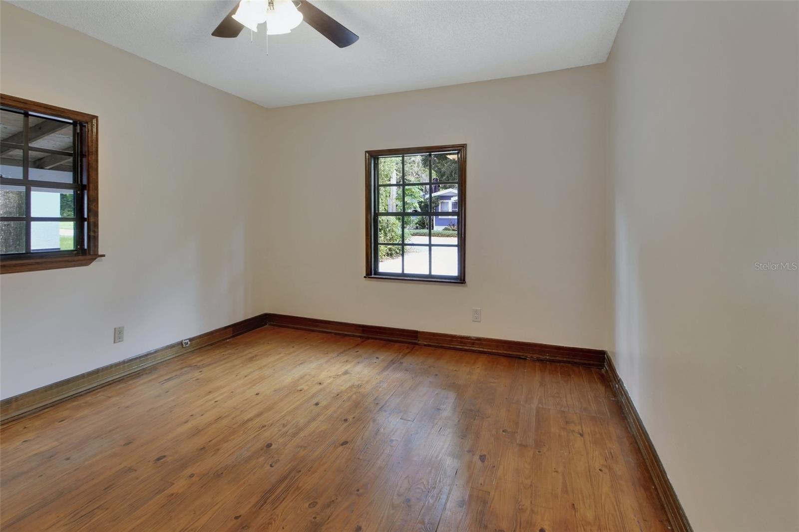 542 W OHIO AVE, DELAND, FL, 32720