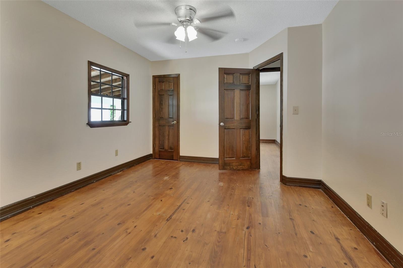 542 W OHIO AVE, DELAND, FL, 32720