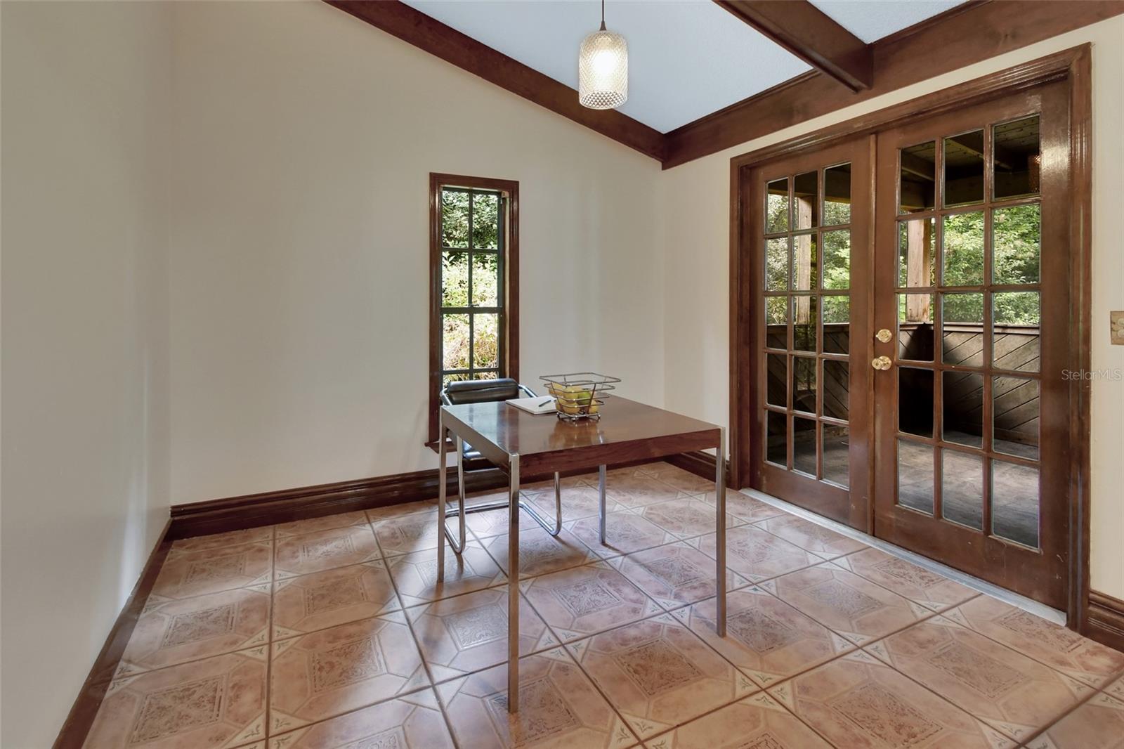 542 W OHIO AVE, DELAND, FL, 32720