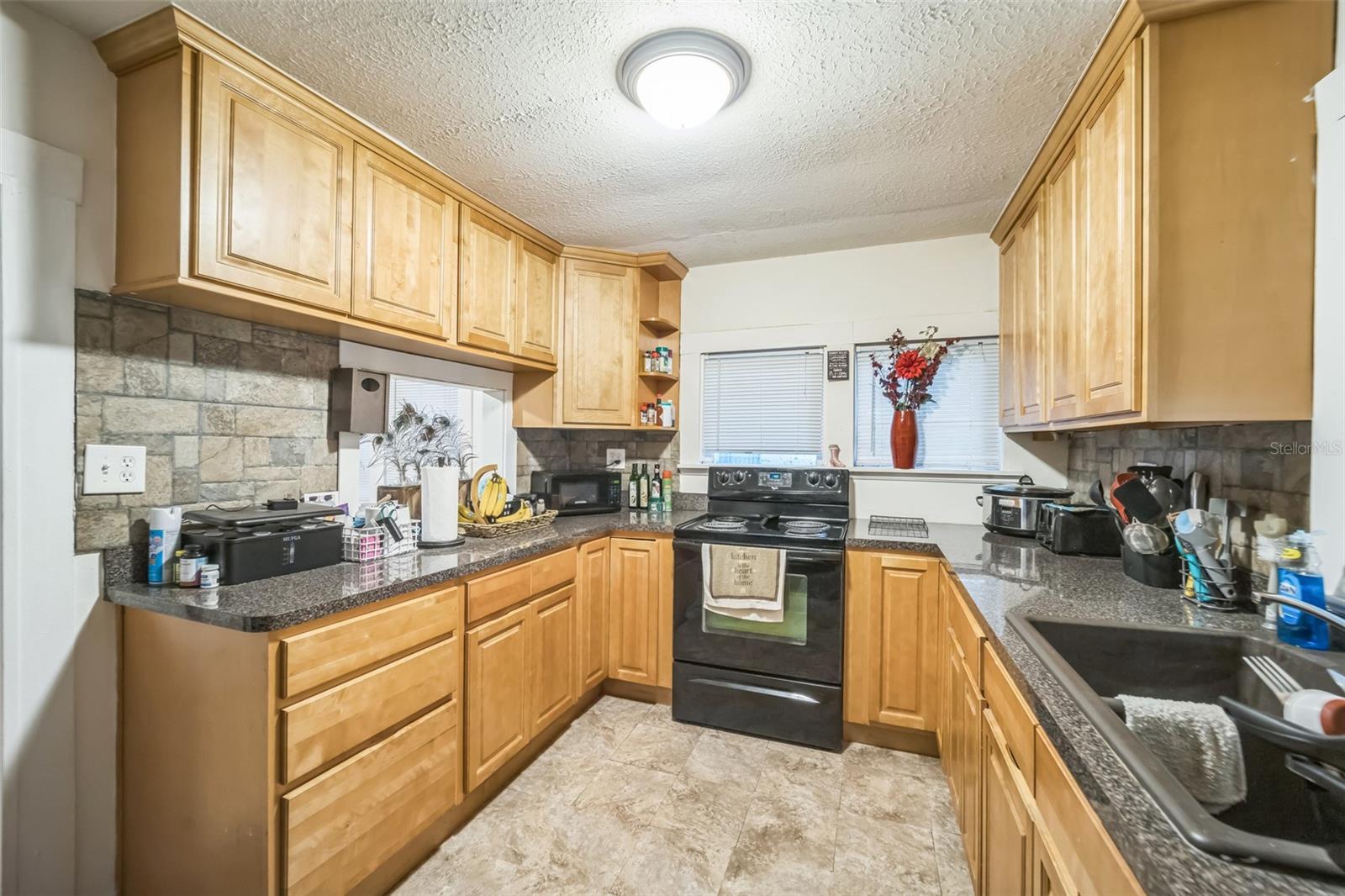 610 JULIUS T HORNEY DR, LAKELAND, FL, 33805