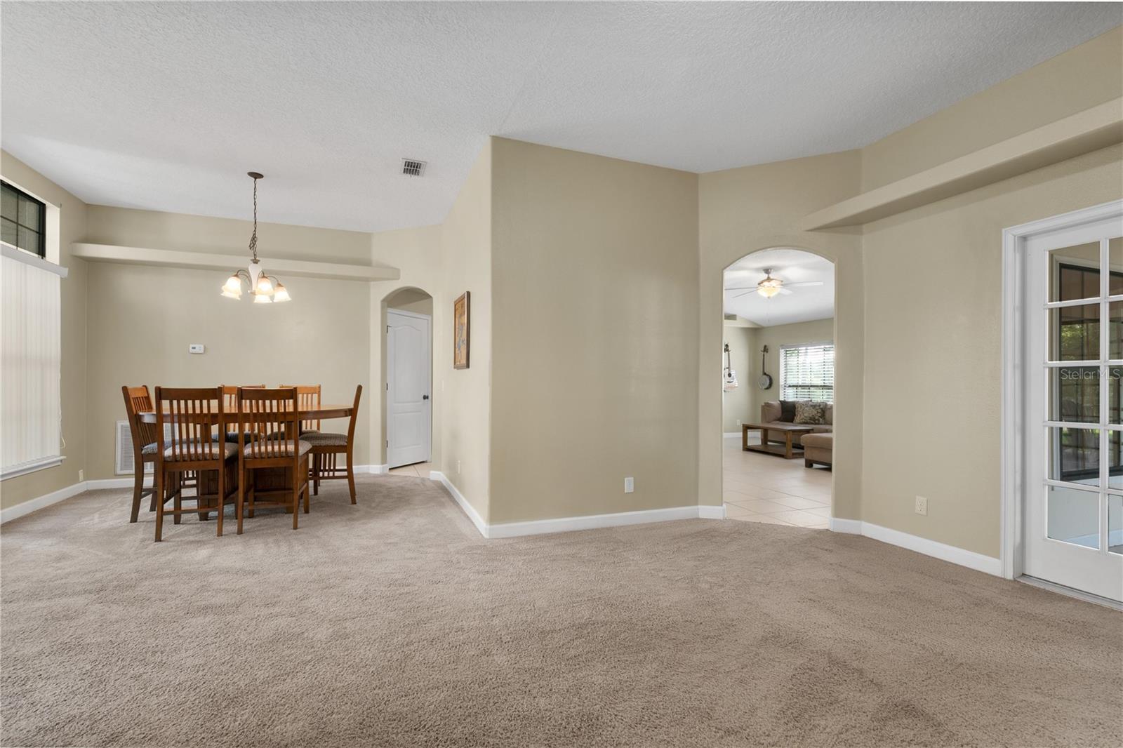 27637 LISA DR, TAVARES, FL, 32778