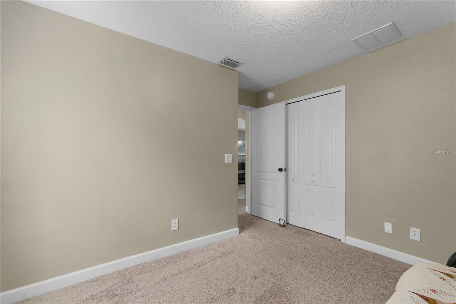 27637 LISA DR, TAVARES, FL, 32778