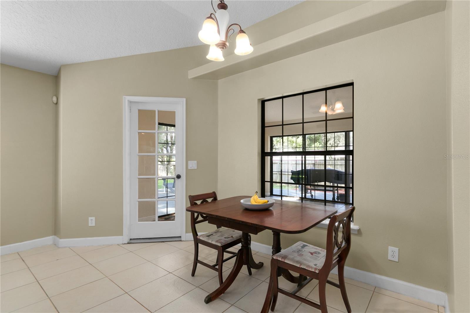 27637 LISA DR, TAVARES, FL, 32778