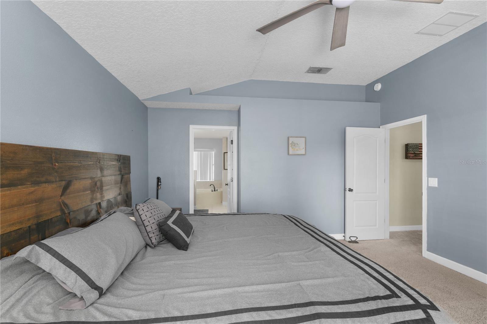 27637 LISA DR, TAVARES, FL, 32778