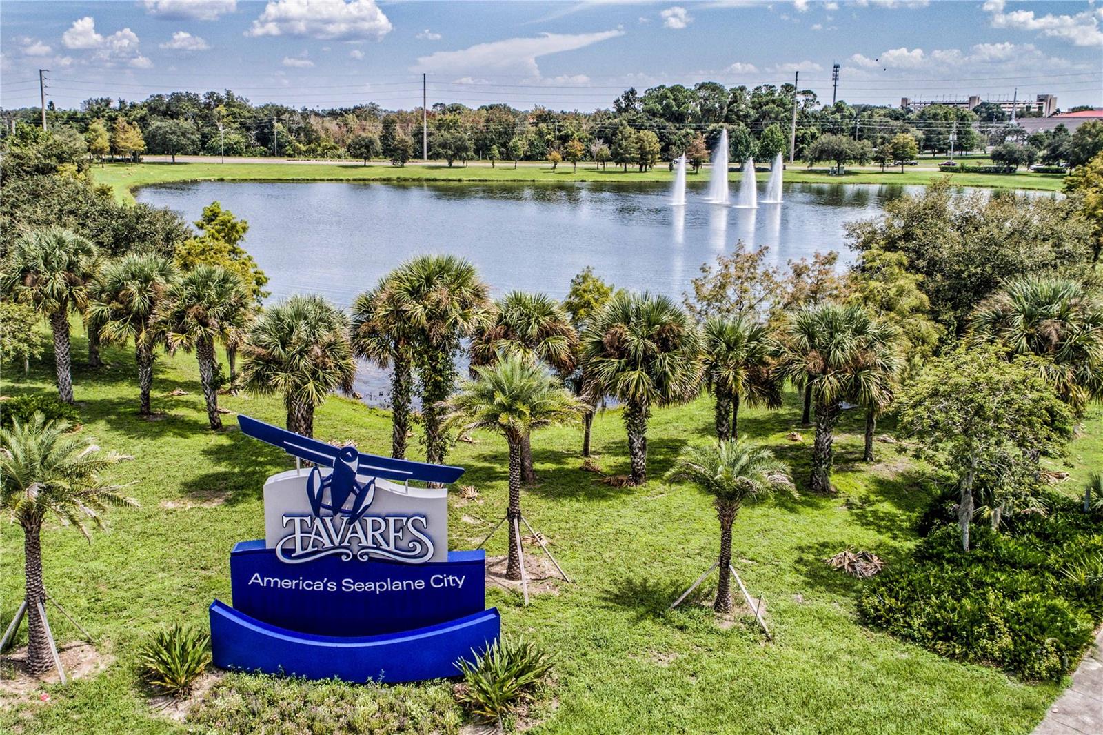 27637 LISA DR, TAVARES, FL, 32778