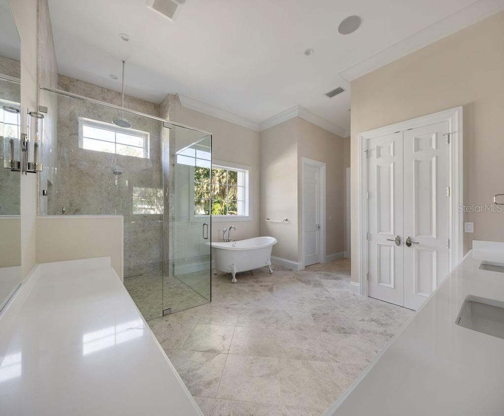 A4624804 Property Photo