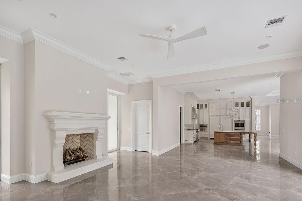 A4624804 Property Photo