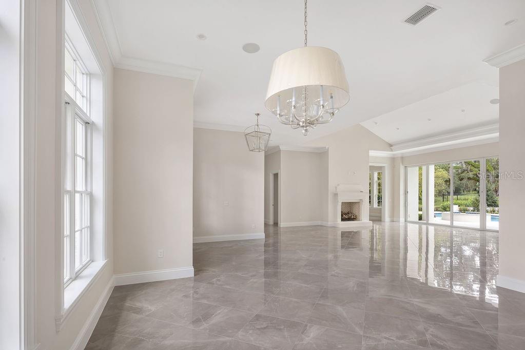 A4624804 Property Photo