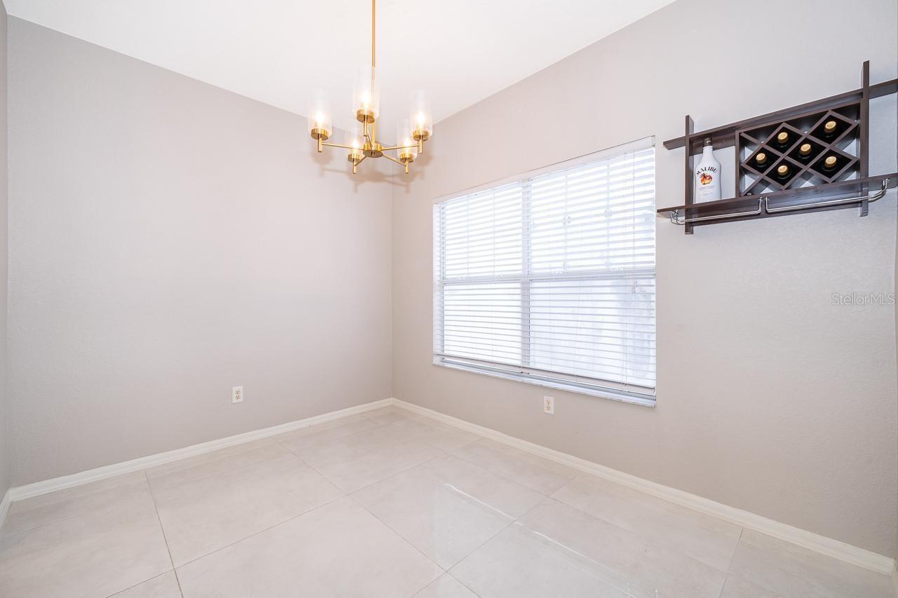 2352 GRAND CENTRAL PKWY #9, ORLANDO, FL, 32839