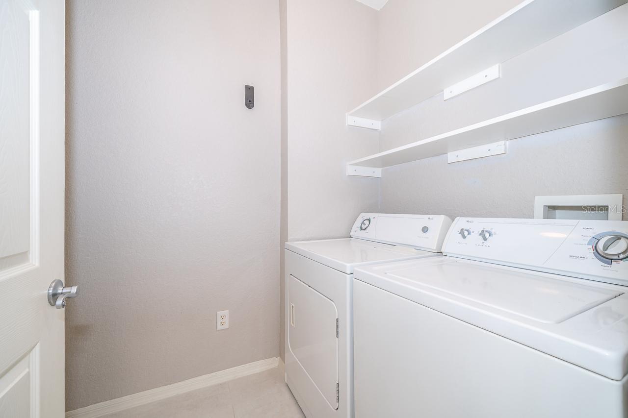 2352 GRAND CENTRAL PKWY #9, ORLANDO, FL, 32839
