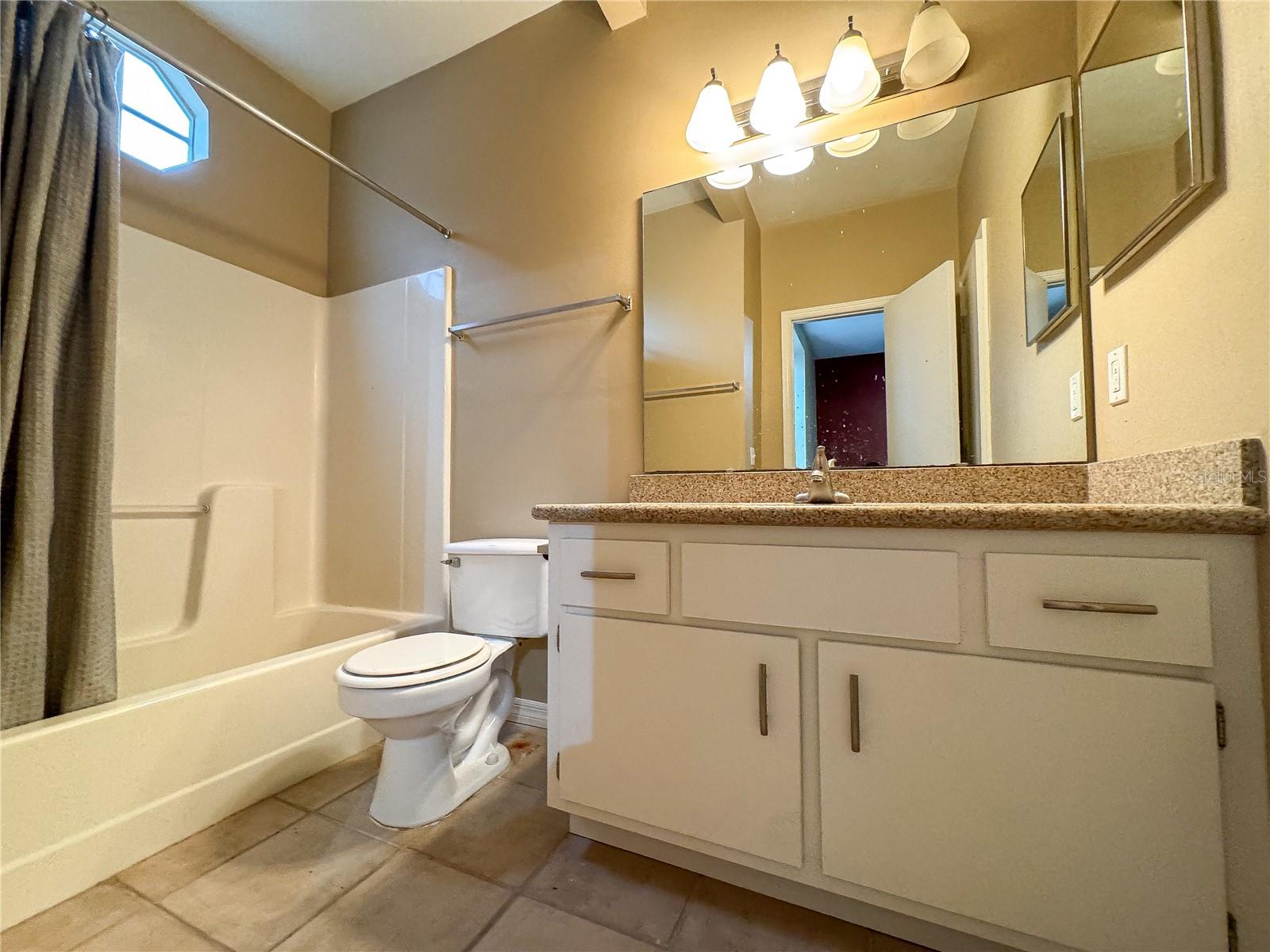 4700 SW ARCHER RD #13, GAINESVILLE, FL, 32608