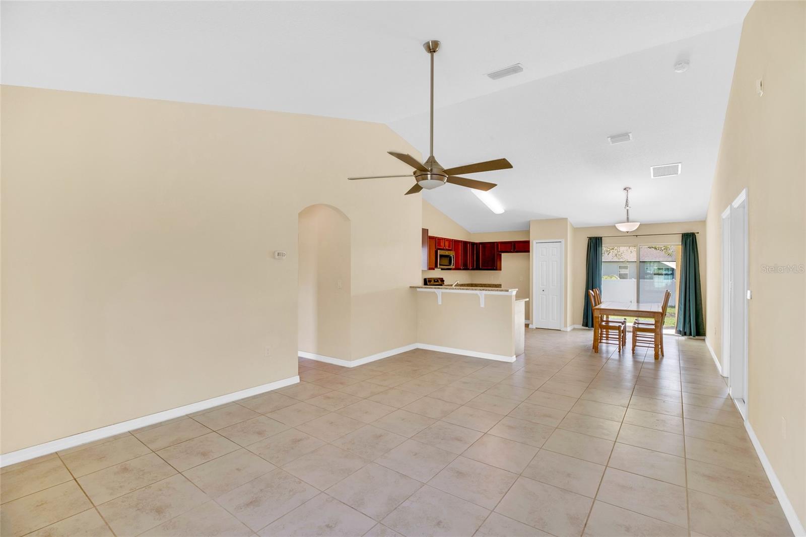 8256 104TH CT, VERO BEACH, FL, 32967
