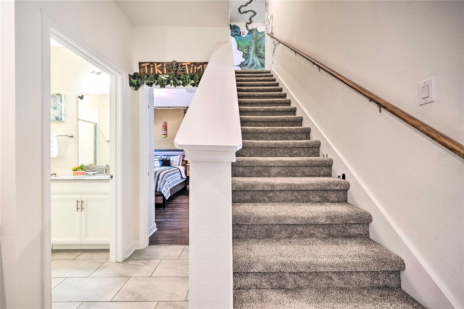 8988 STINGER DR, CHAMPIONS GATE, FL, 33896