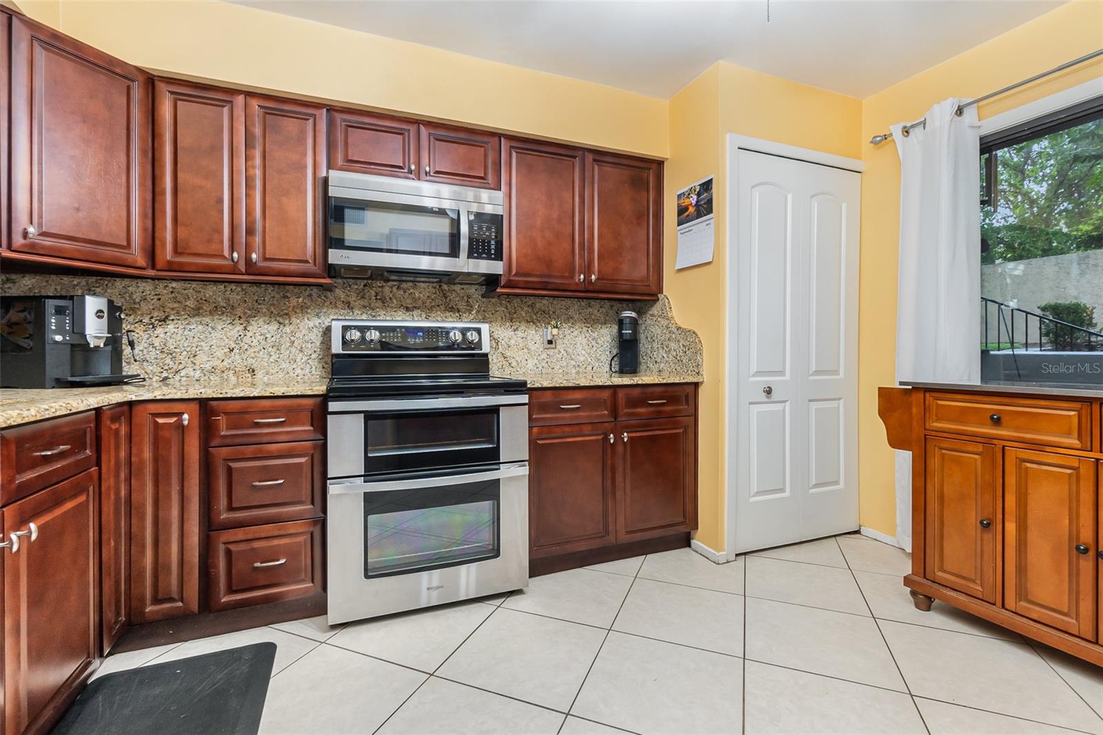 666 LAKE VILLAS DR, ALTAMONTE SPRINGS, FL, 32701