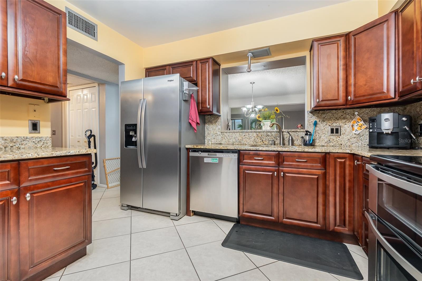 666 LAKE VILLAS DR, ALTAMONTE SPRINGS, FL, 32701