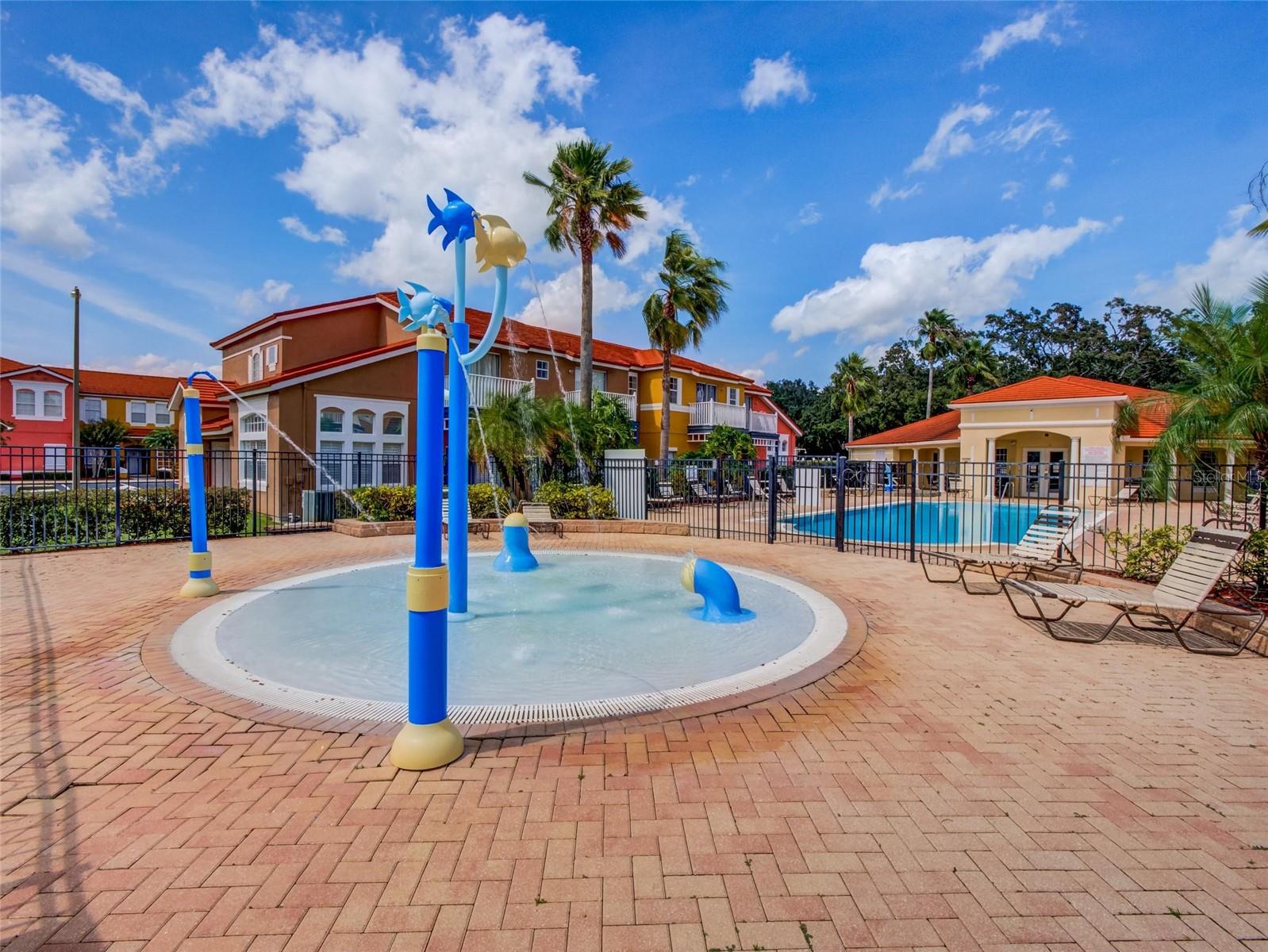 1049 LAKE BERKLEY DR, KISSIMMEE, FL, 34746