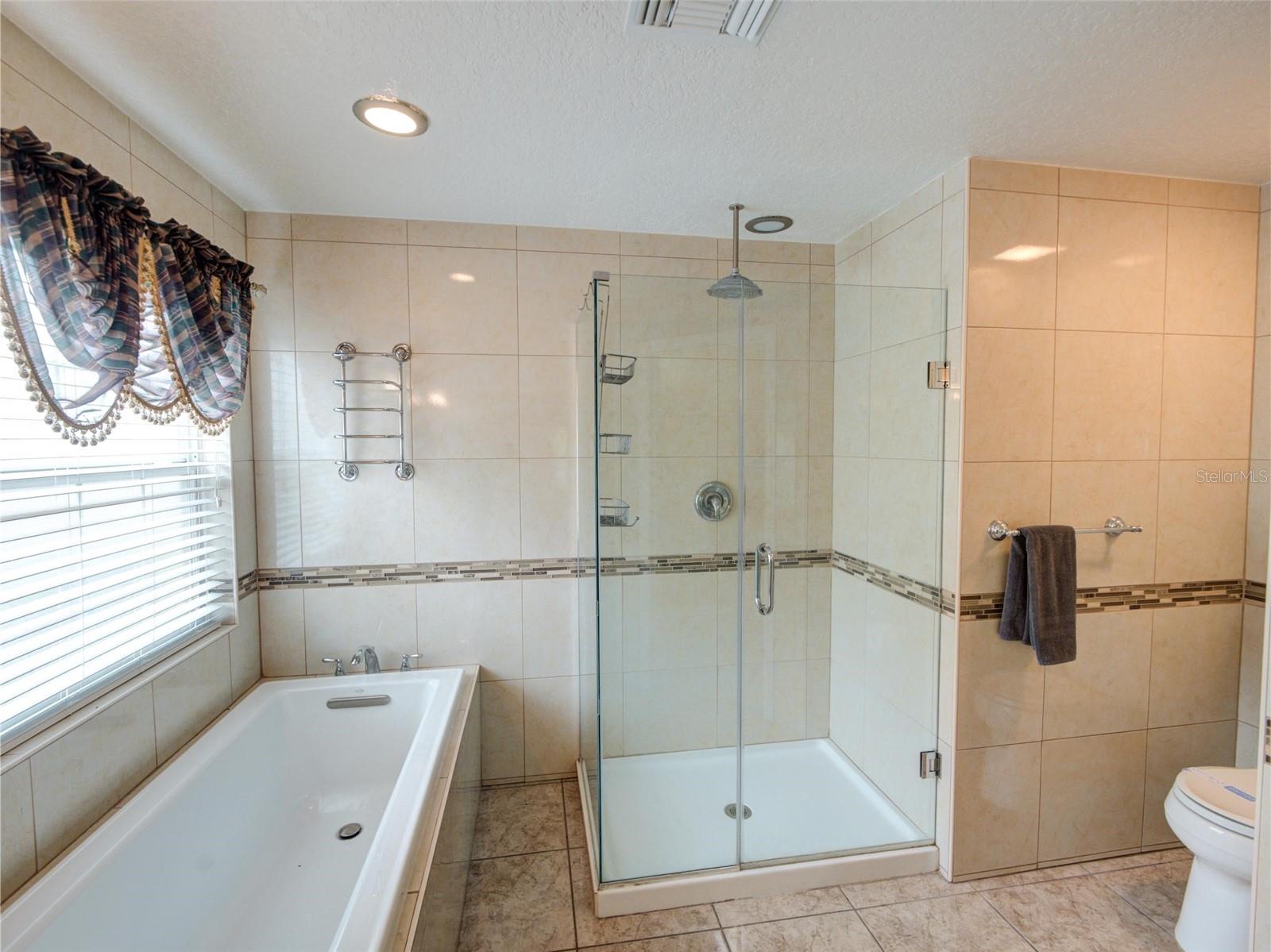 1049 LAKE BERKLEY DR, KISSIMMEE, FL, 34746