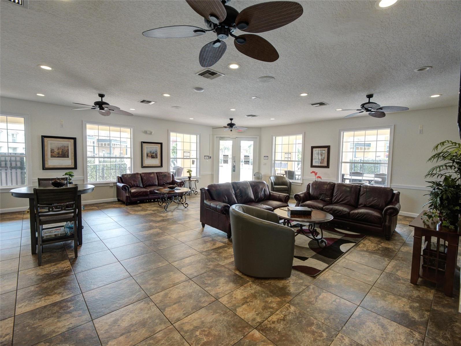 1049 LAKE BERKLEY DR, KISSIMMEE, FL, 34746