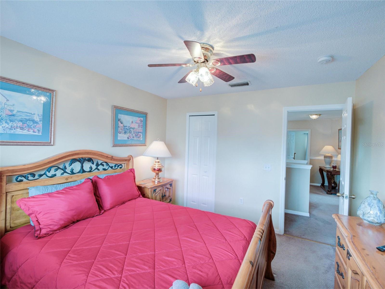 1049 LAKE BERKLEY DR, KISSIMMEE, FL, 34746