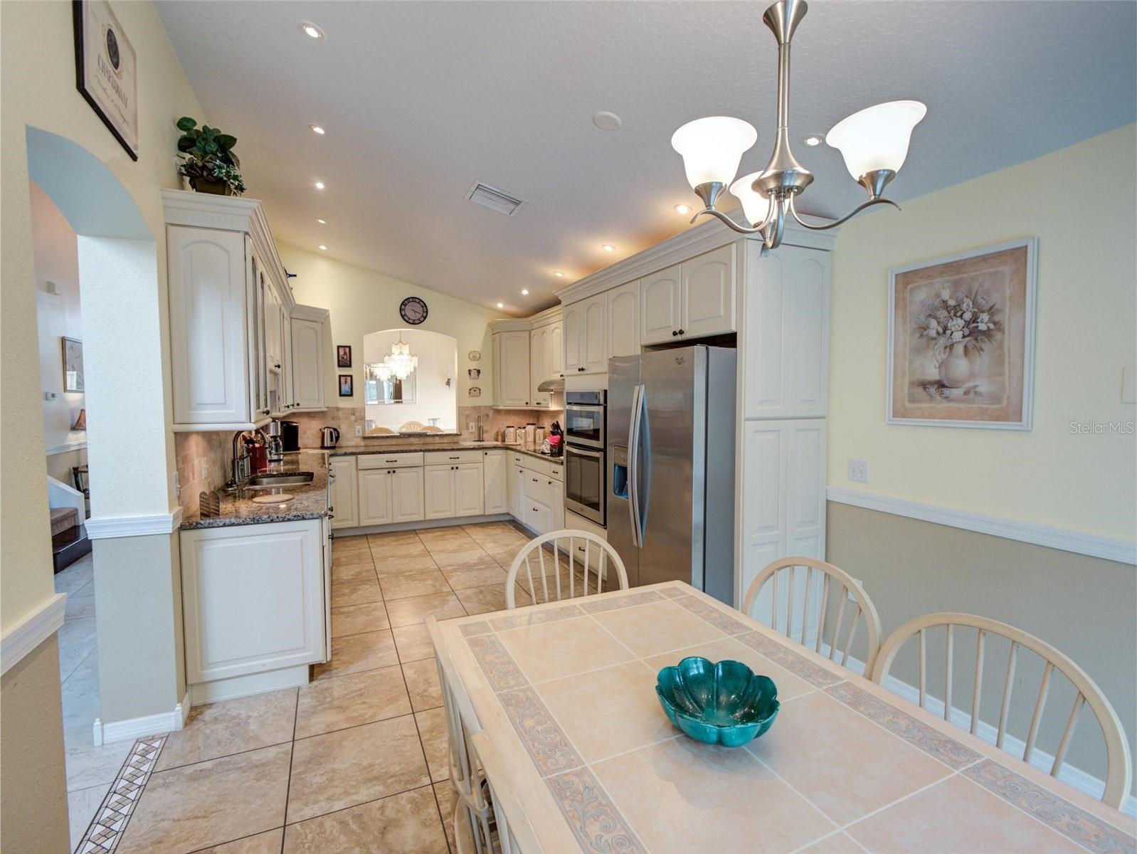 1049 LAKE BERKLEY DR, KISSIMMEE, FL, 34746