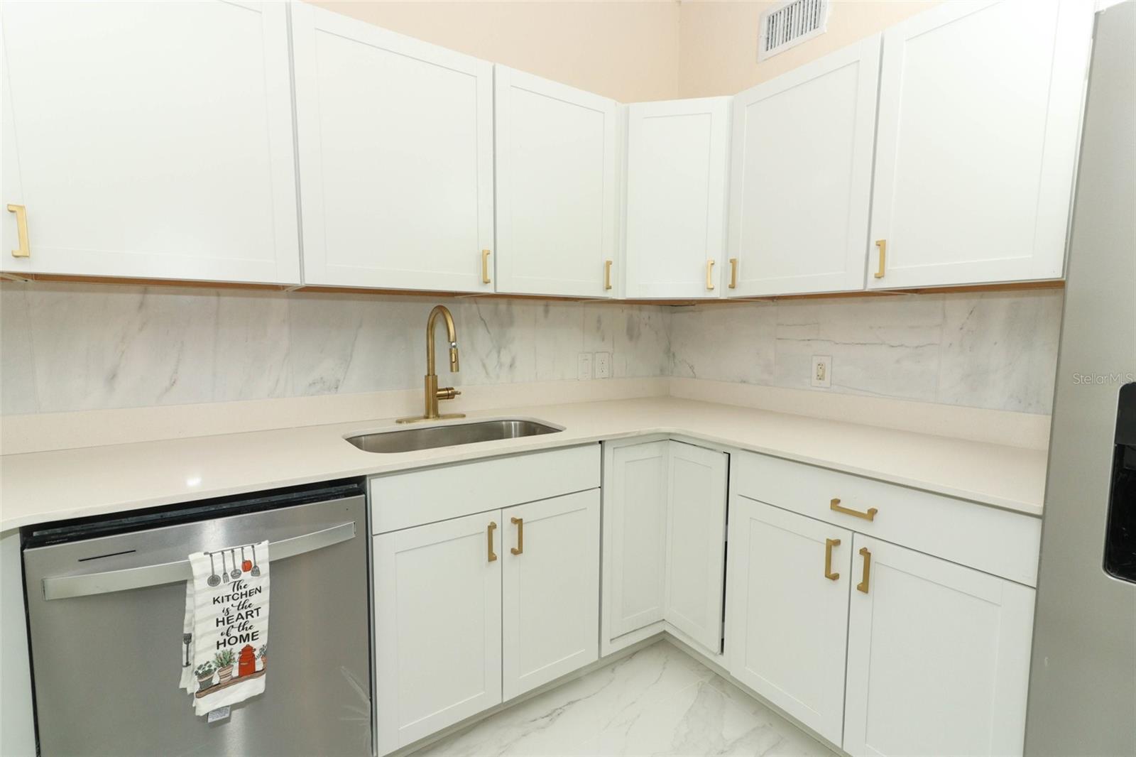 118 N SUNLAND DR, SANFORD, FL, 32773