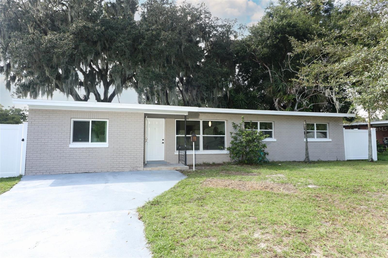 118 N SUNLAND DR, SANFORD, FL, 32773