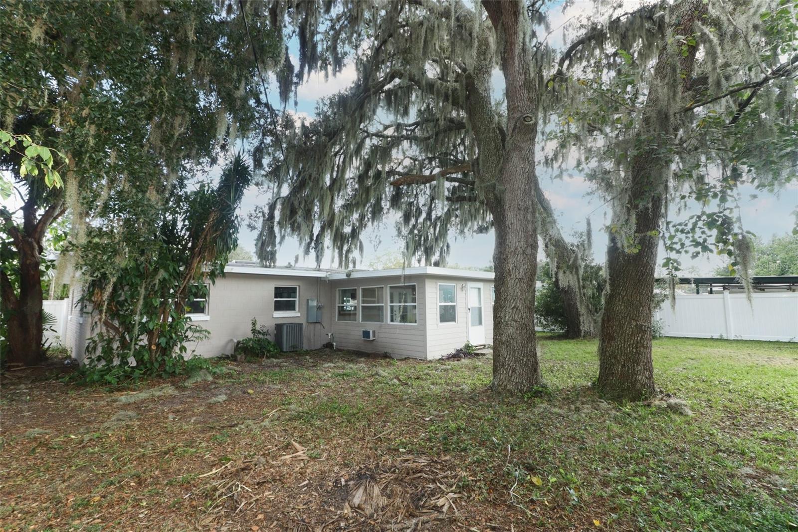 118 N SUNLAND DR, SANFORD, FL, 32773