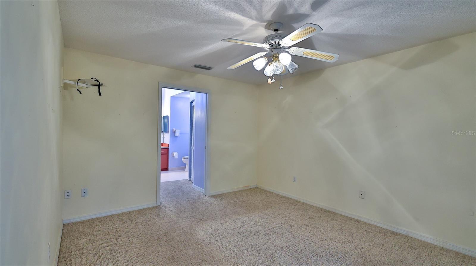 57 PARKWAY DR DR, PALM COAST, FL, 32164