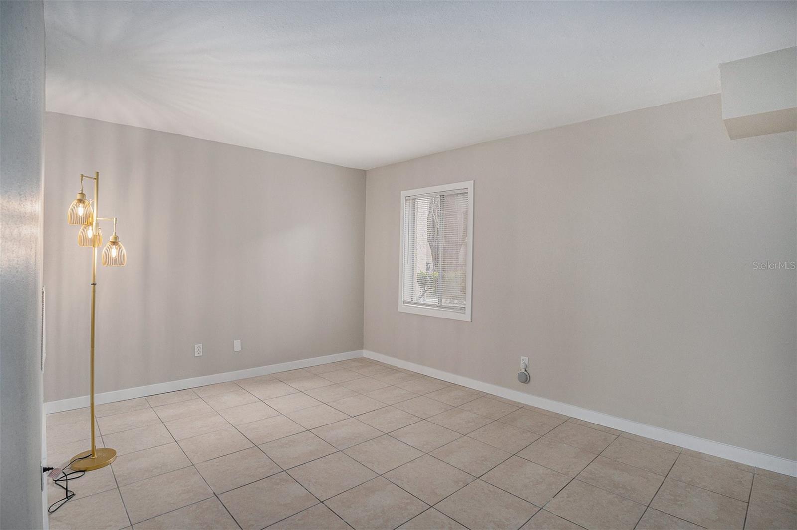 5502 LOBLOLLY CT #200/B, TAMPA, FL, 33617